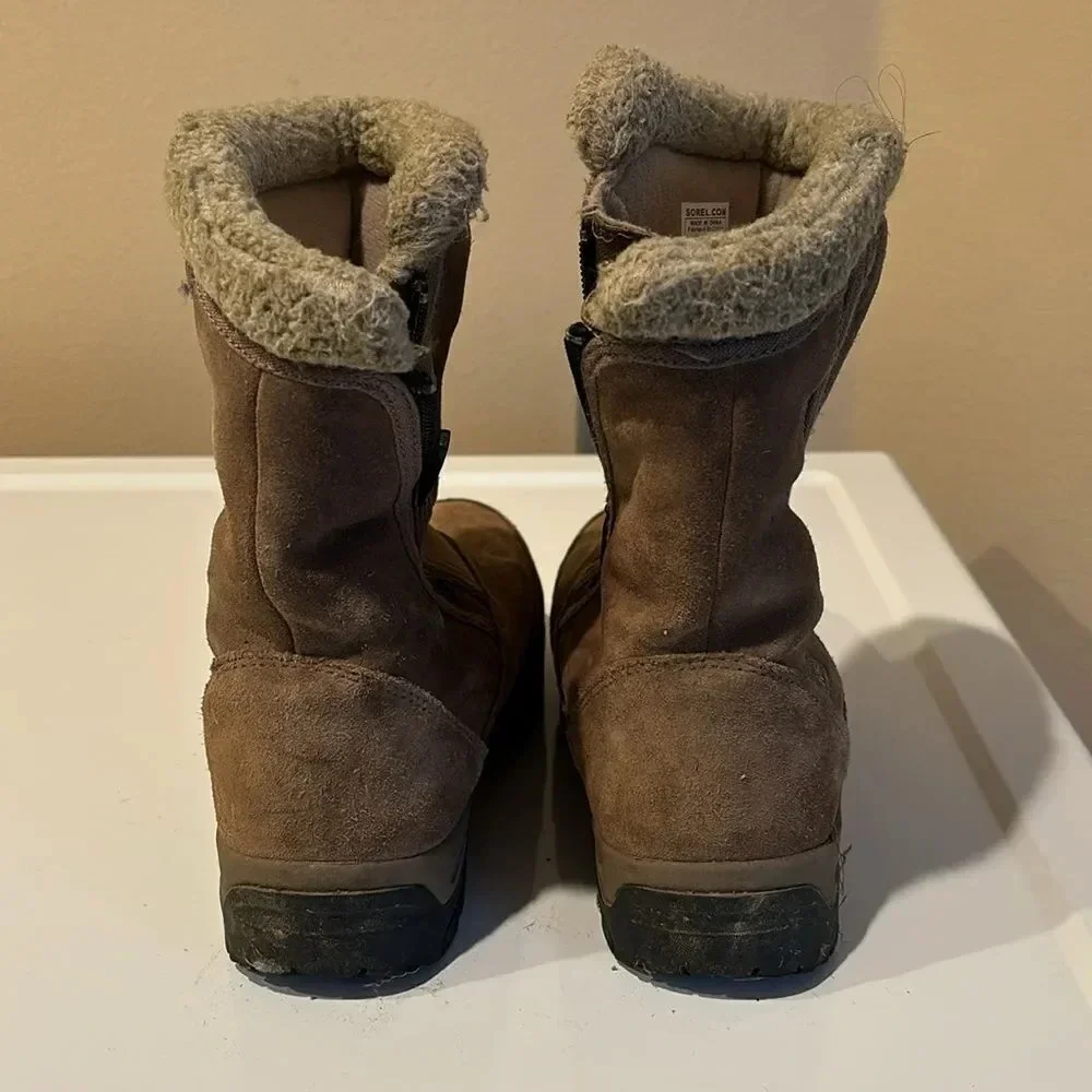 Sorel woman tan